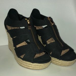Wedge heels